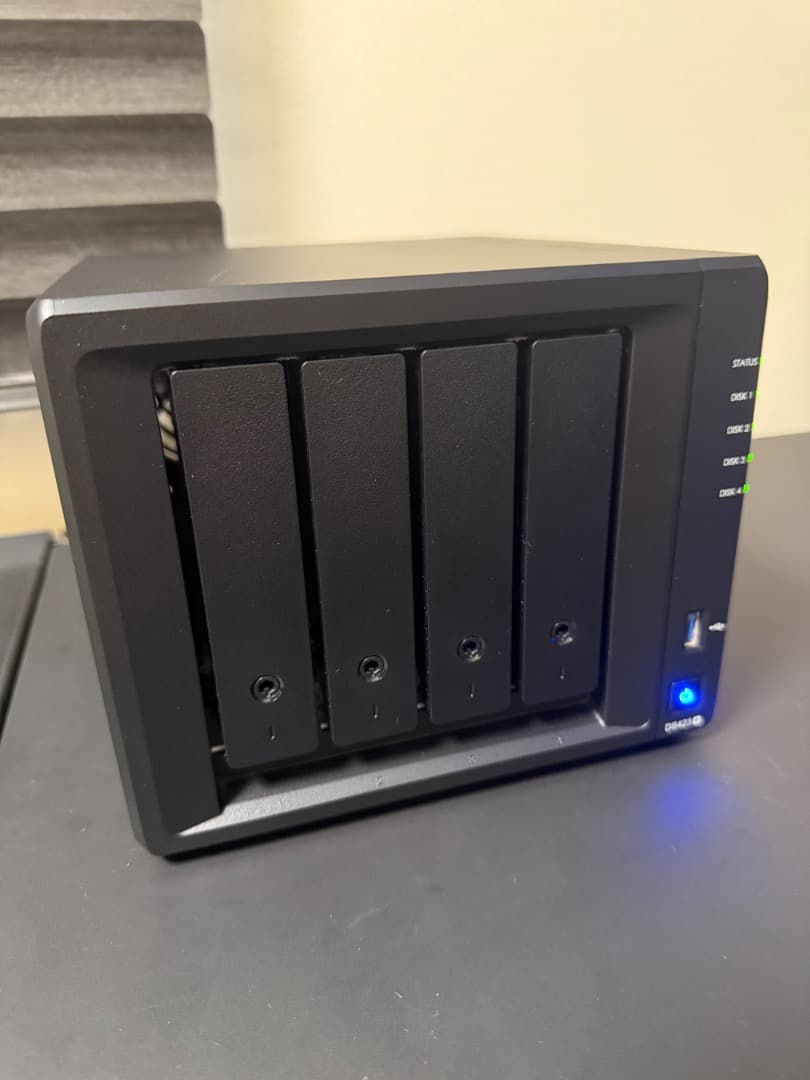 Synology DS423+ NAS【HDD 2TB×4 8TB付】 Synologyのビジネス向け4ベイNAS「DiskStation DS423+」「DiskStation