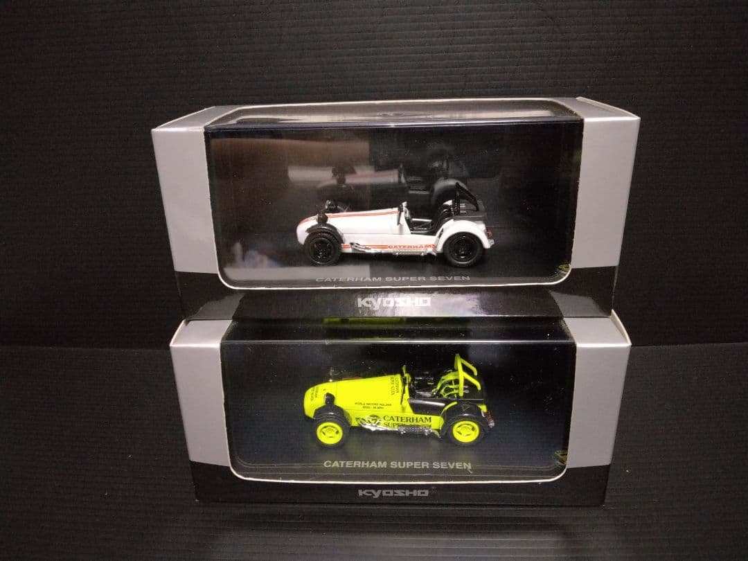 カルーセル 1 1/18 シボレー コルベット L88 優勝車 ミニカー正規品