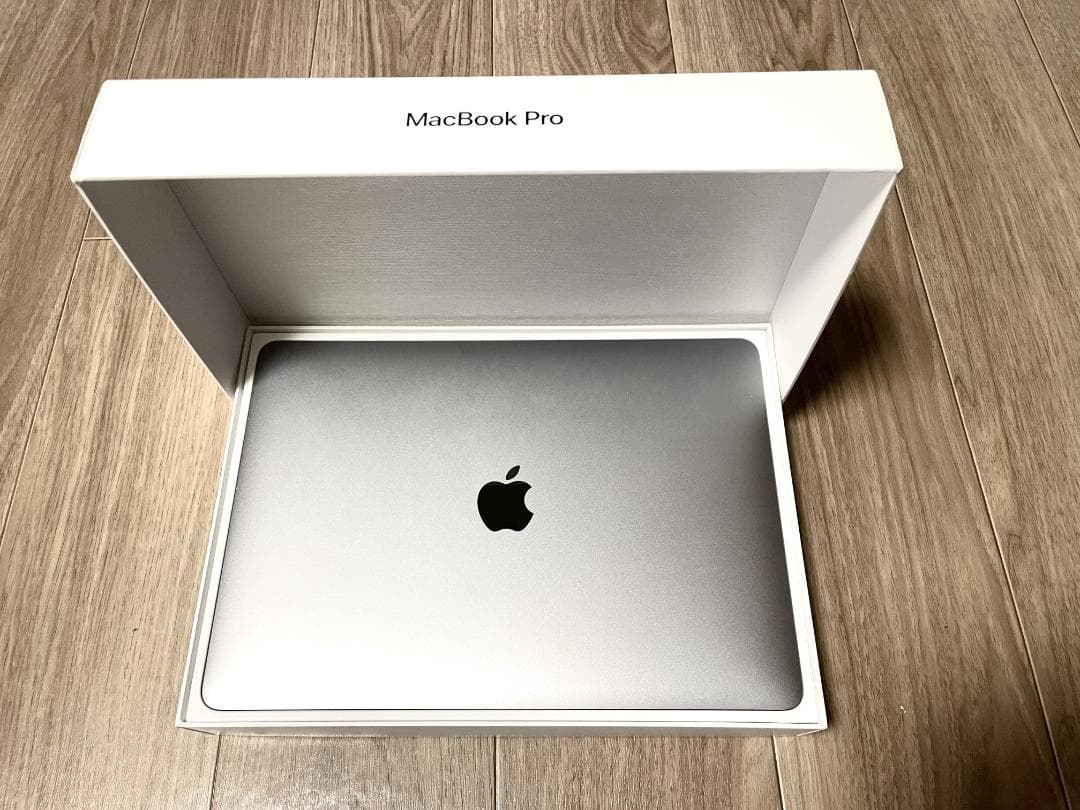 MacBook Pro 13インチ 2017 メモリ16GB 箱・純正充電器付き - メルカリ