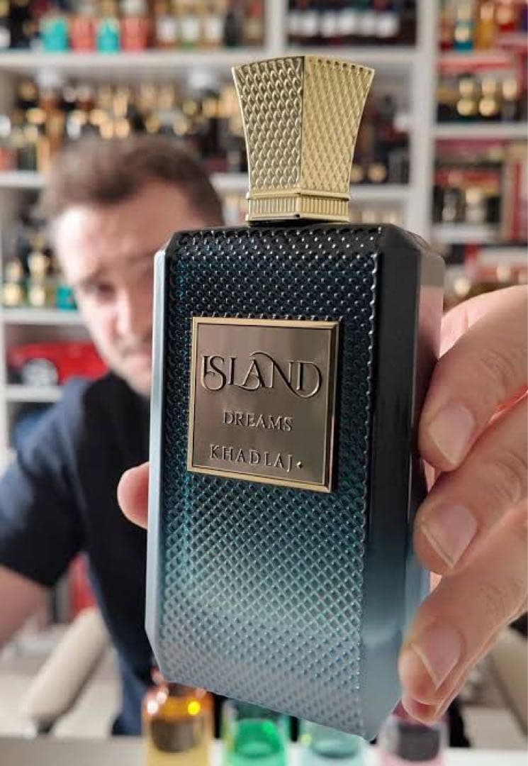 Khadlaj Island Dreams - メルカリ