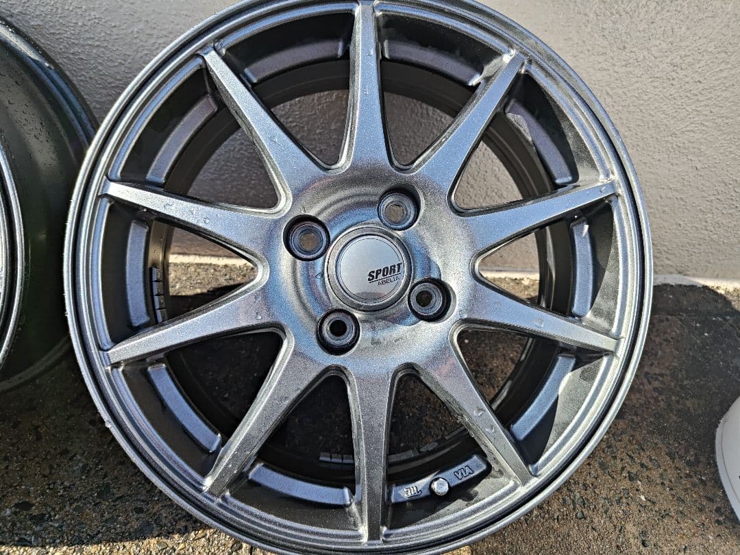 15インチ 5.5j 4穴　ET43 pcd100アベリアスポーツ　４本