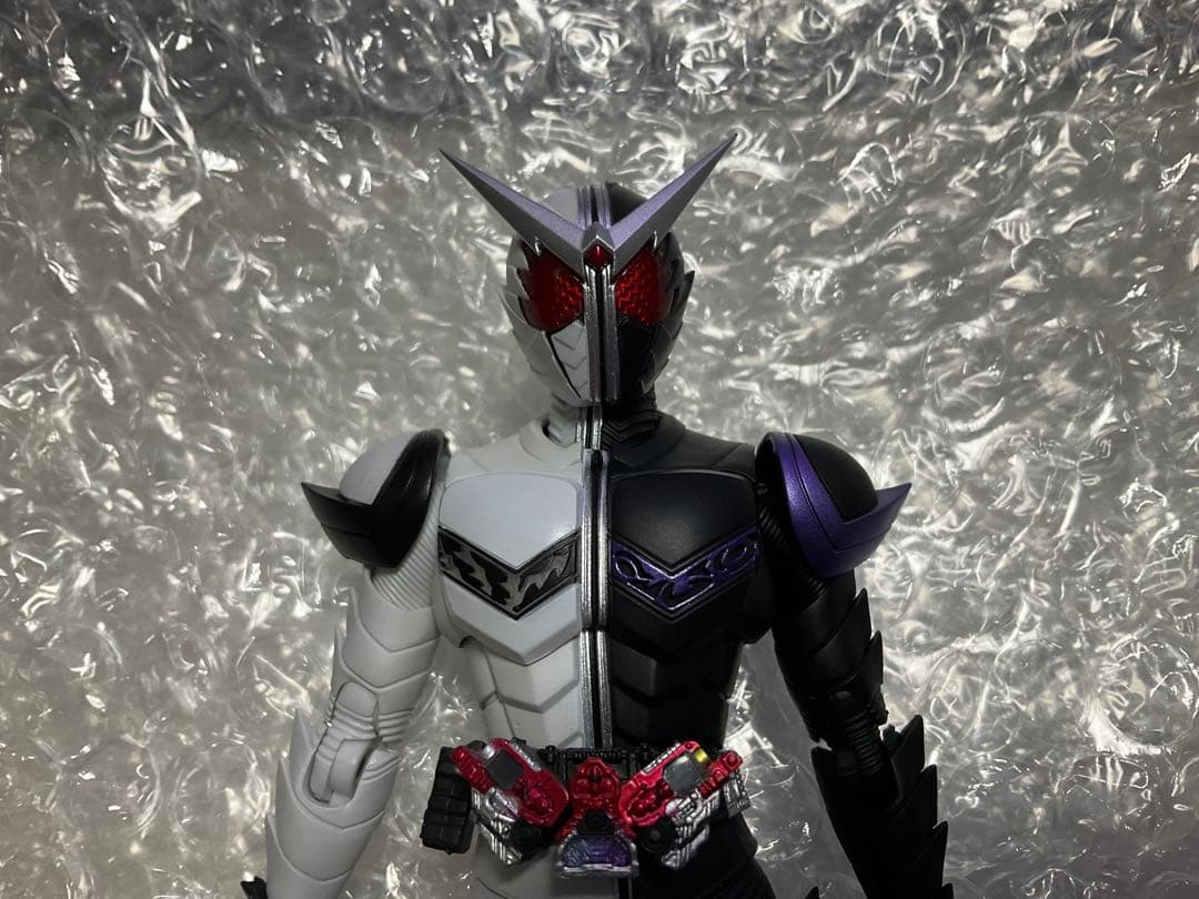 【中古】S.H.Figuarts（真骨彫製法）仮面ライダーW ファングジョーカー