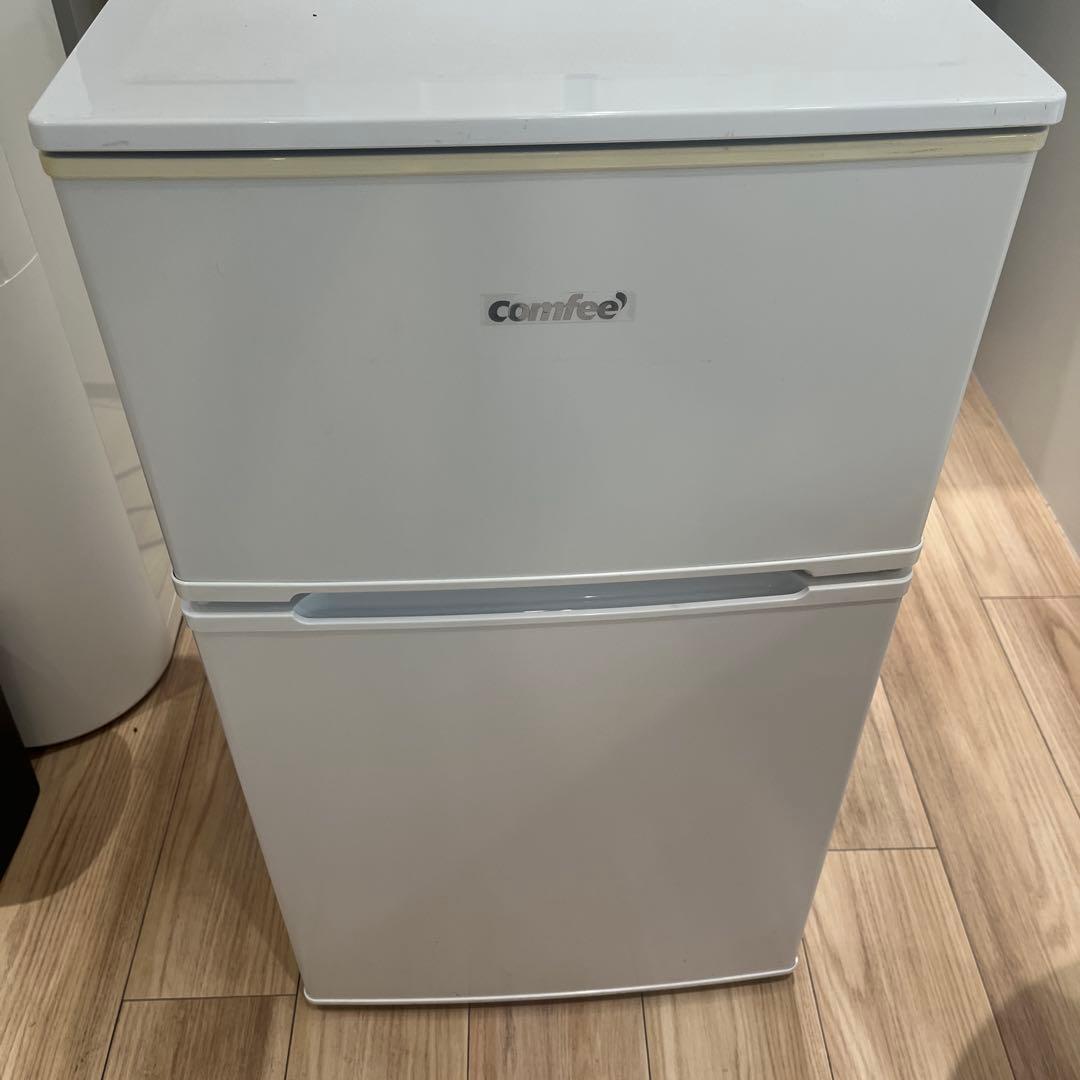 新品未使用 コンフィー 冷蔵庫 小型 一人暮らし 90L ホワイト Amazon | COMFEE' 冷蔵庫 90L 幅47.8cm 2ドア 右開き コンパクト 耐熱