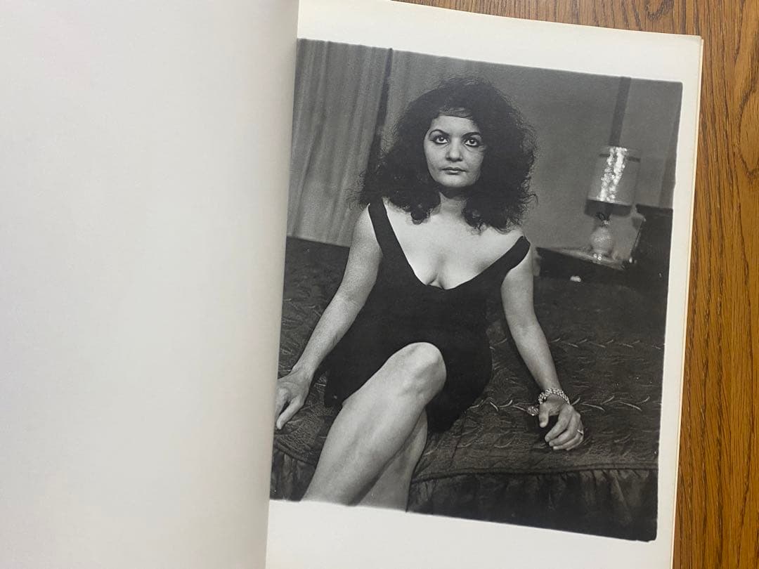 ダイアン・アーバス 写真集 Diane Arbus『.diane arbus.』 - メルカリ