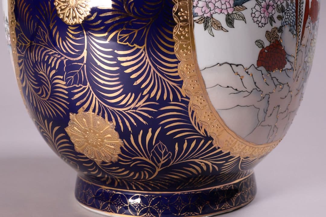 薩摩焼 栄盛窯 瀧山作 金襴手花鳥図鶴首大花瓶 65.7cm 飾瓶【CM208】