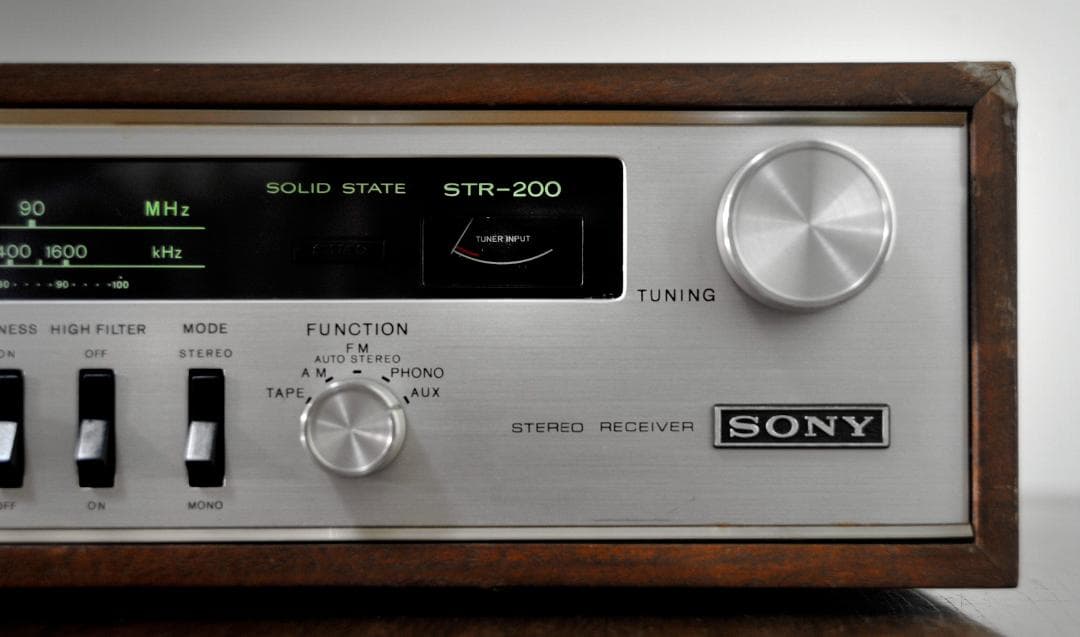 来る4月計画の福岡分移転のため処分価格】SONY レシーバ― STR-200