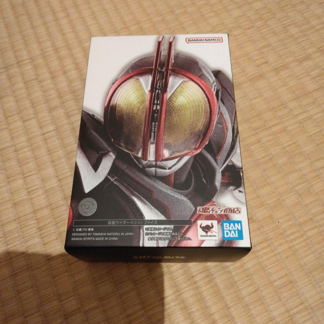 仮面ライダーネクストファイズ　真骨彫　フィギュアーツ　仮面ライダー555 徹底レビュー】S.H.Figuarts（真骨彫製法） 仮面ライダーネクストファイズ