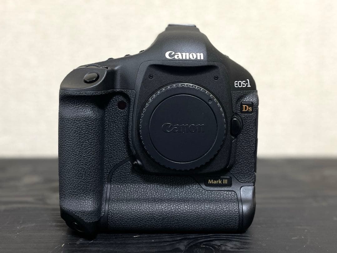 稀少　Canon EOS-1Ds Mark III トランスミッター 付！ Amazon | Canon デジタル一眼レフカメラ EOS 1Ds MarkIII | デジタル