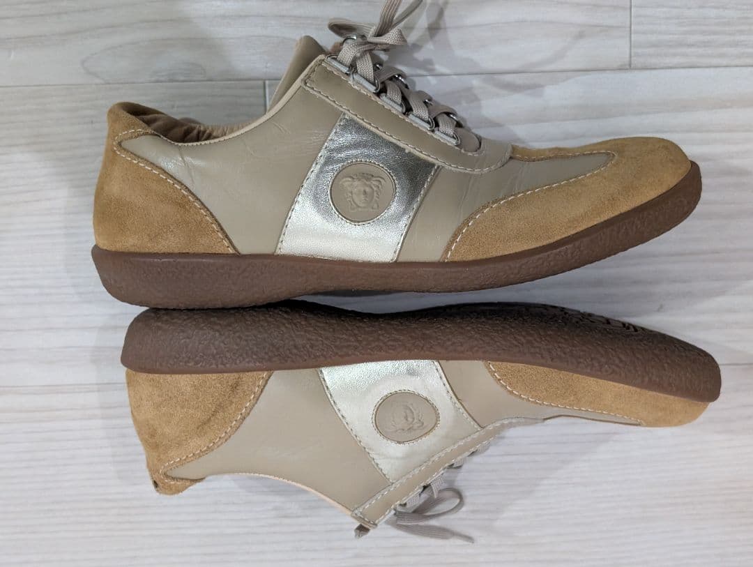 究極大特価 ヴェルサーチ スニーカー ブルゾン セット VERSACE - メルカリ