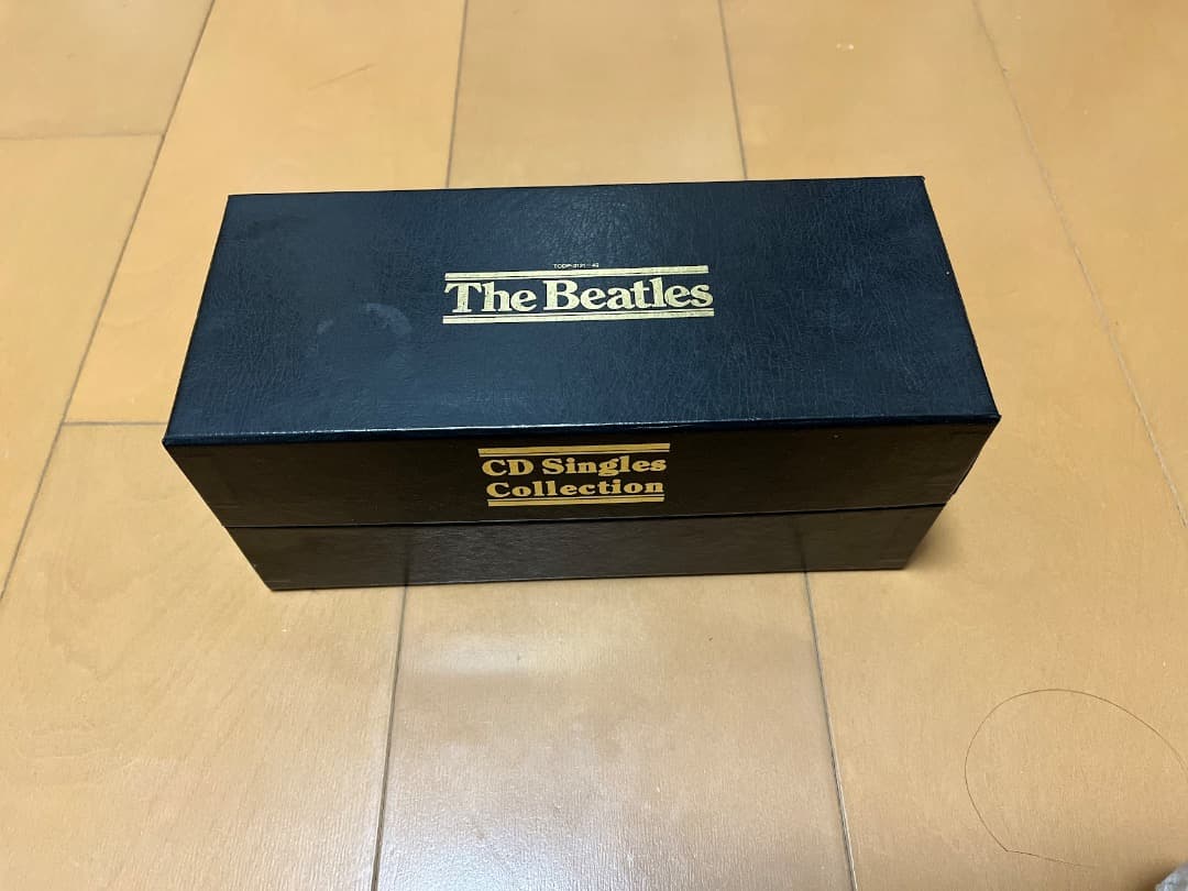 ビートルズCDシングル・コレクション　22枚 Amazon.co.jp: ビートルズCDシングル・コレクション: ミュージック