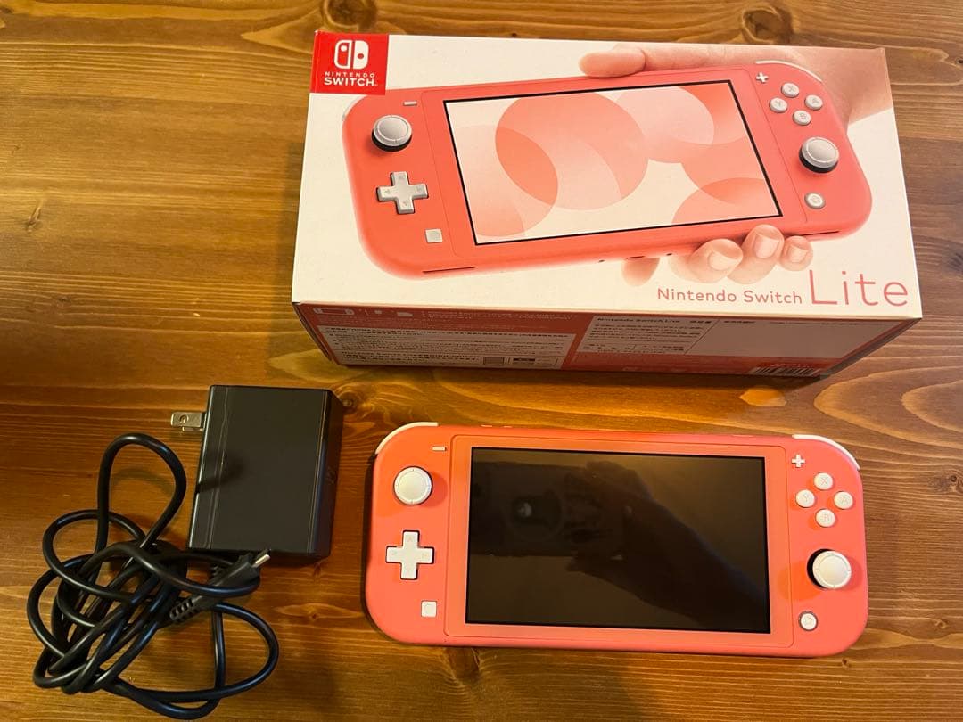 きな出品　Nintendo Switch Lite コーラル 任天堂 Nintendo Switch Lite コーラル Nintendo Switch Nintendo