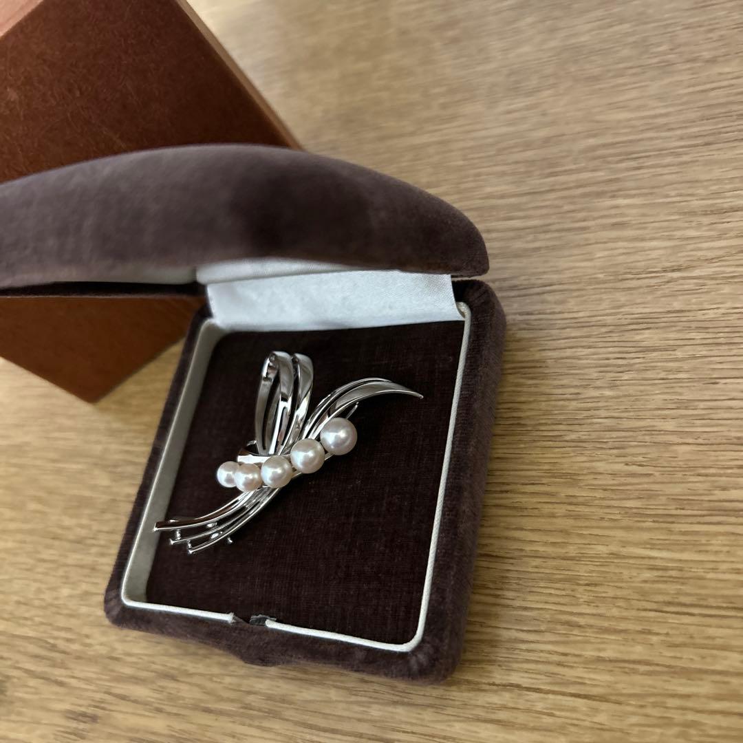 MIKIMOTO ミキモト 真珠 パール ブローチ シルバー 5珠 - メルカリ
