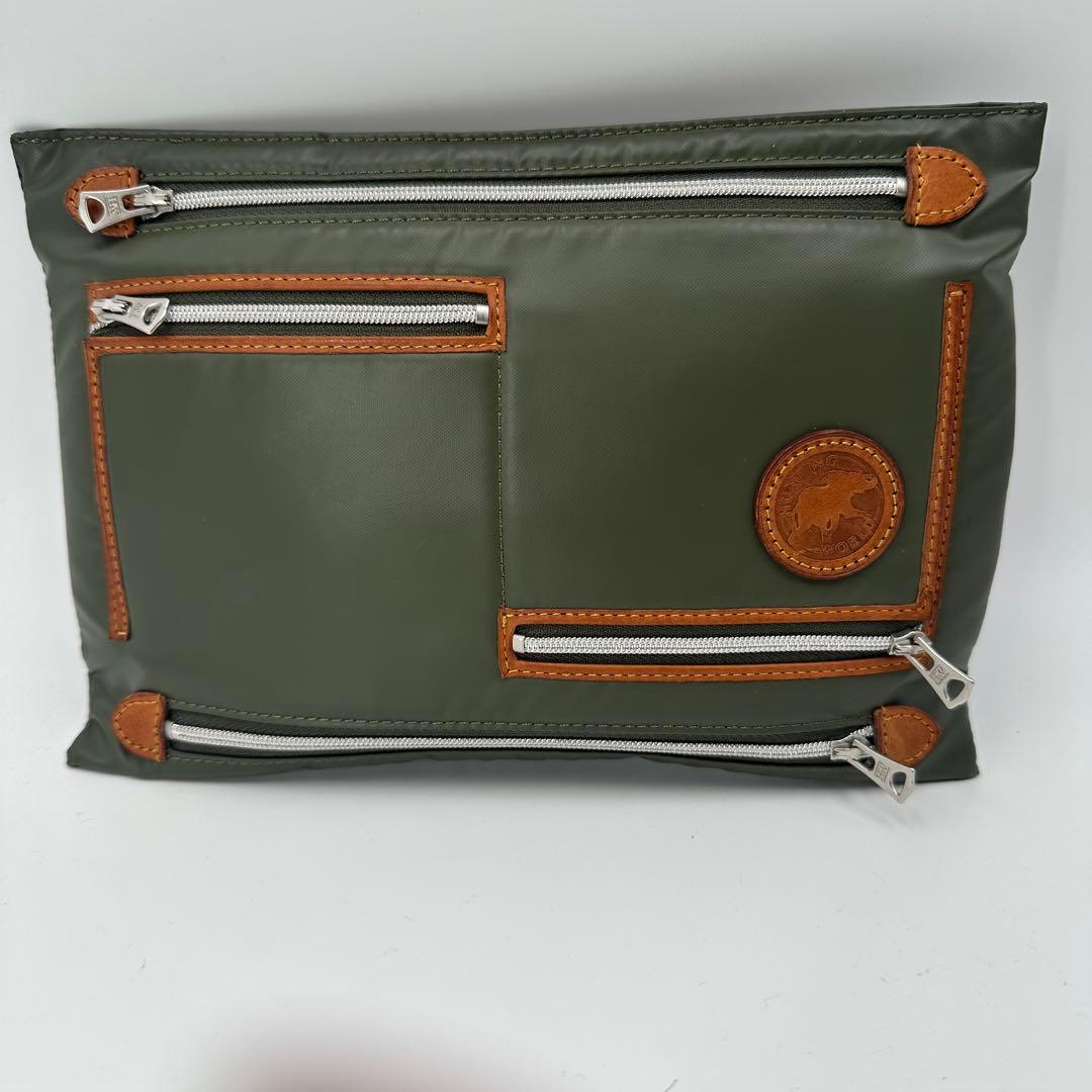 美品 希少　ハンティングワールド オフロードライン マルチポーチ　緑　カーキ 美品 希少 ハンティングワールド オフロードライン マルチポーチ 緑