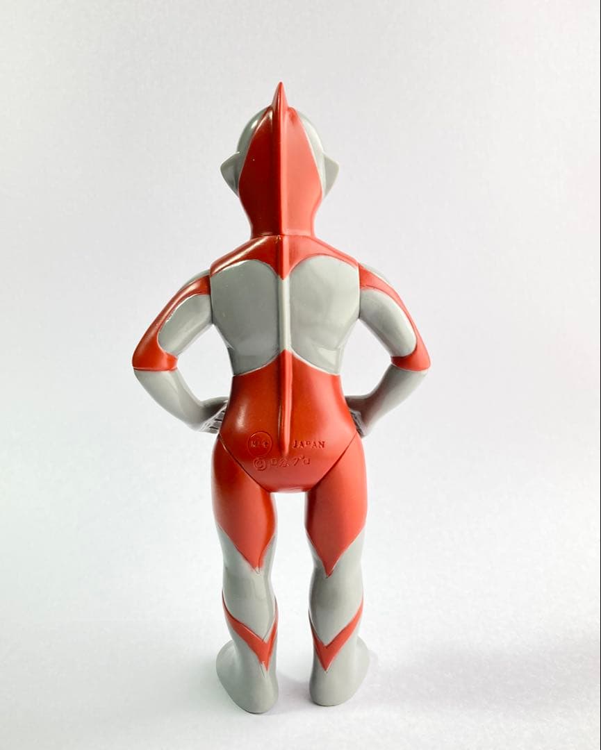 にせウルトラマン M1号