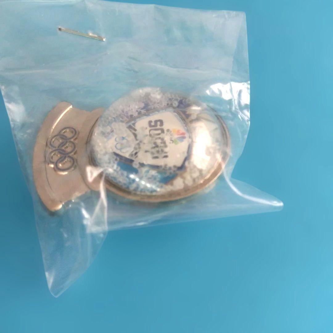 2014年 ソチオリンピック NBC メディア ピンバッジ - メルカリ