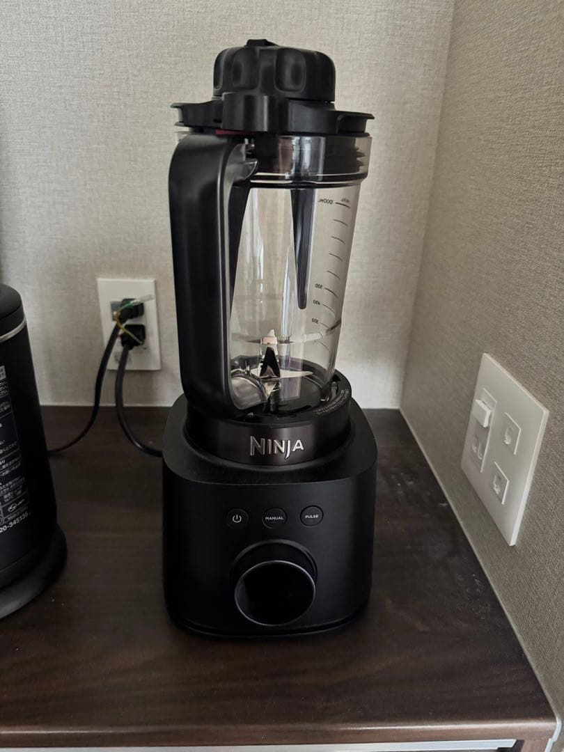 Ninja Stealth iQ (ステルス アイキュー) 食材の自動検知機能を搭載 その指ひとつで理想のシェフクオリティへ