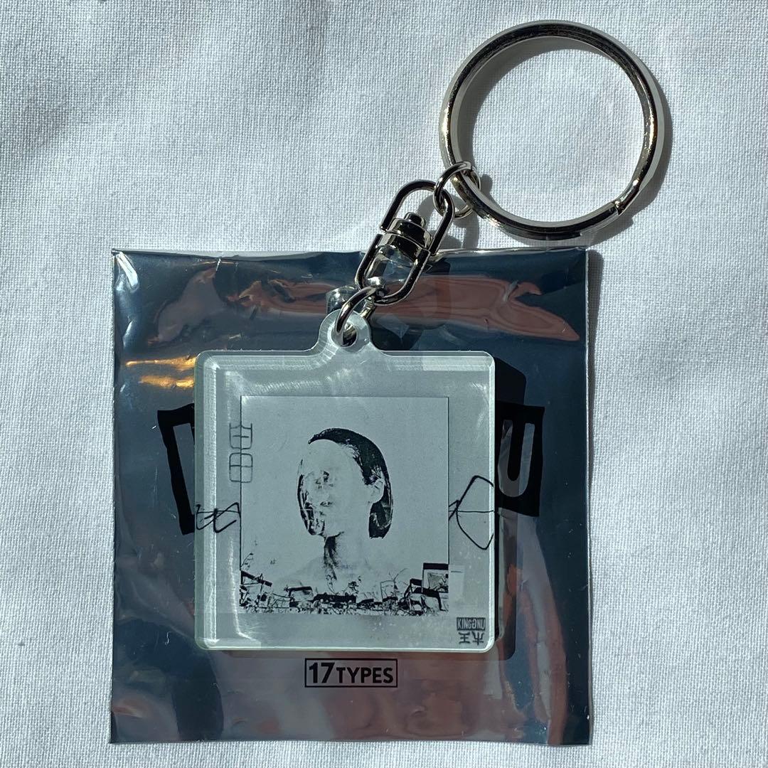 King Gnu CDジャケットアクリルキーチェーン 白日 - メルカリ