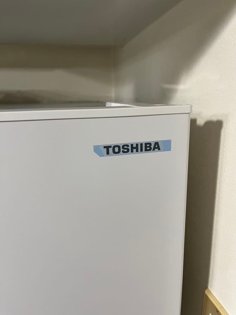 超メルカリ市お値引き】TOSHIBA 冷蔵庫 ホワイト 294リットル
