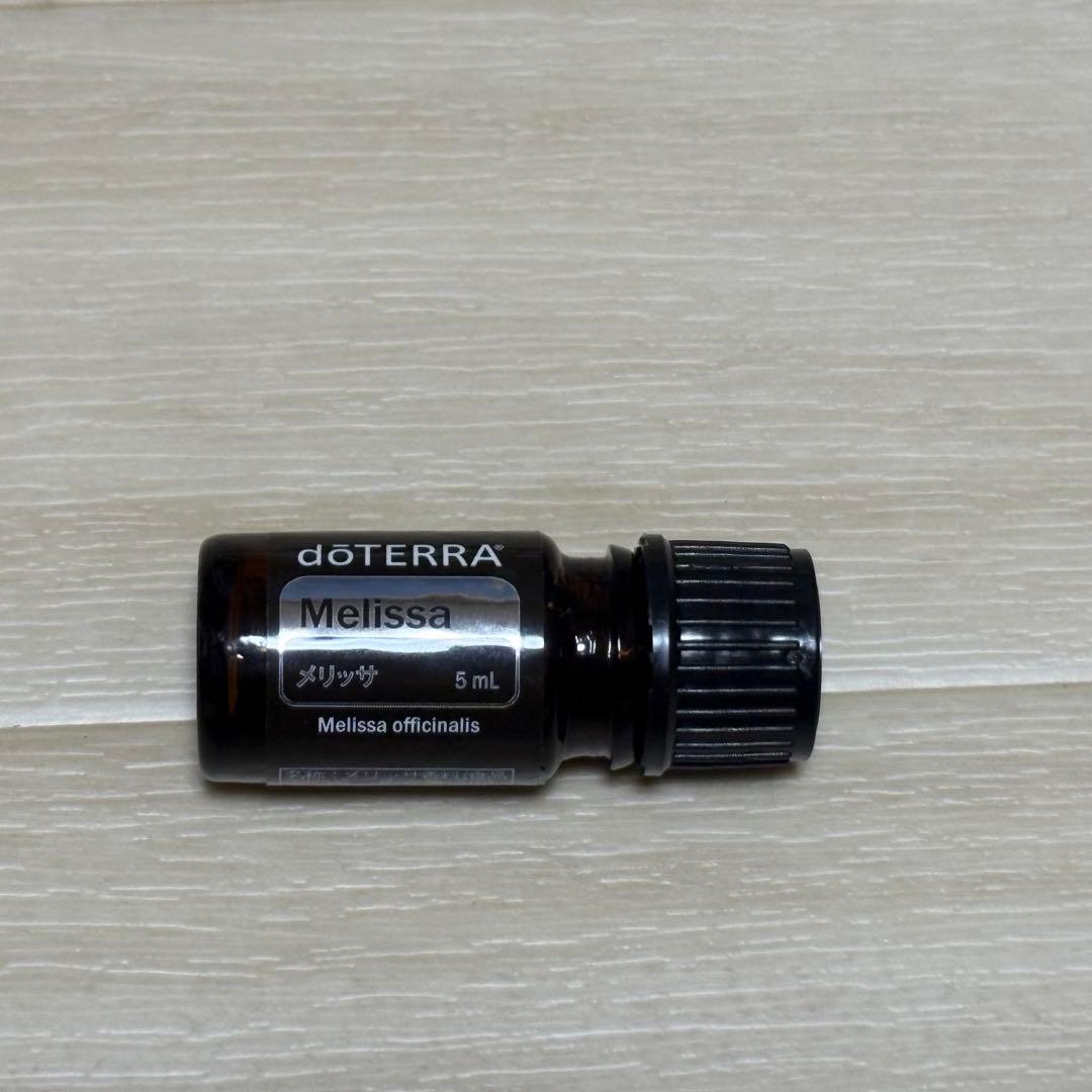 ドテラ　メリッサ Amazon.com: doTERRA - Melissa Essential Oil - 5 mL : Health