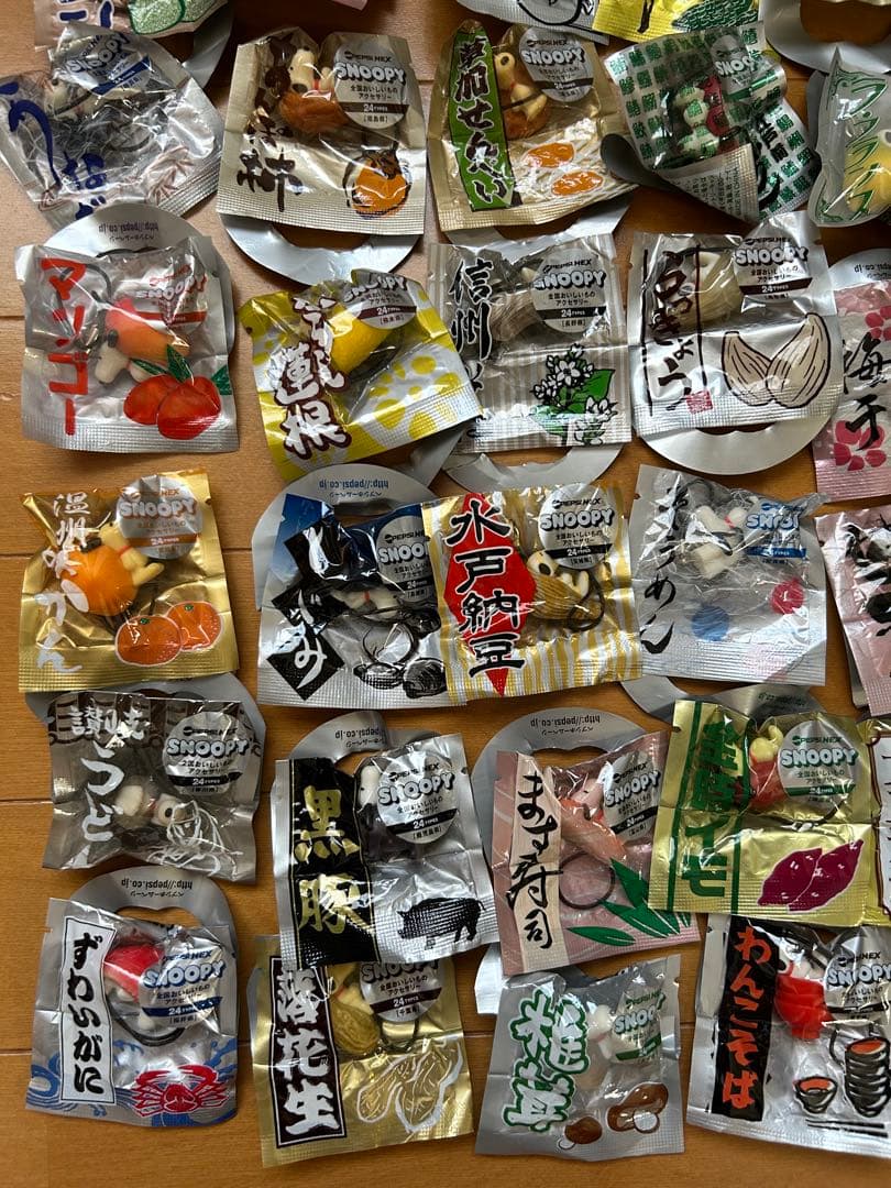 ペプシ×スヌーピー 全国おいしいものアクセサリー 47種類 ストラップ