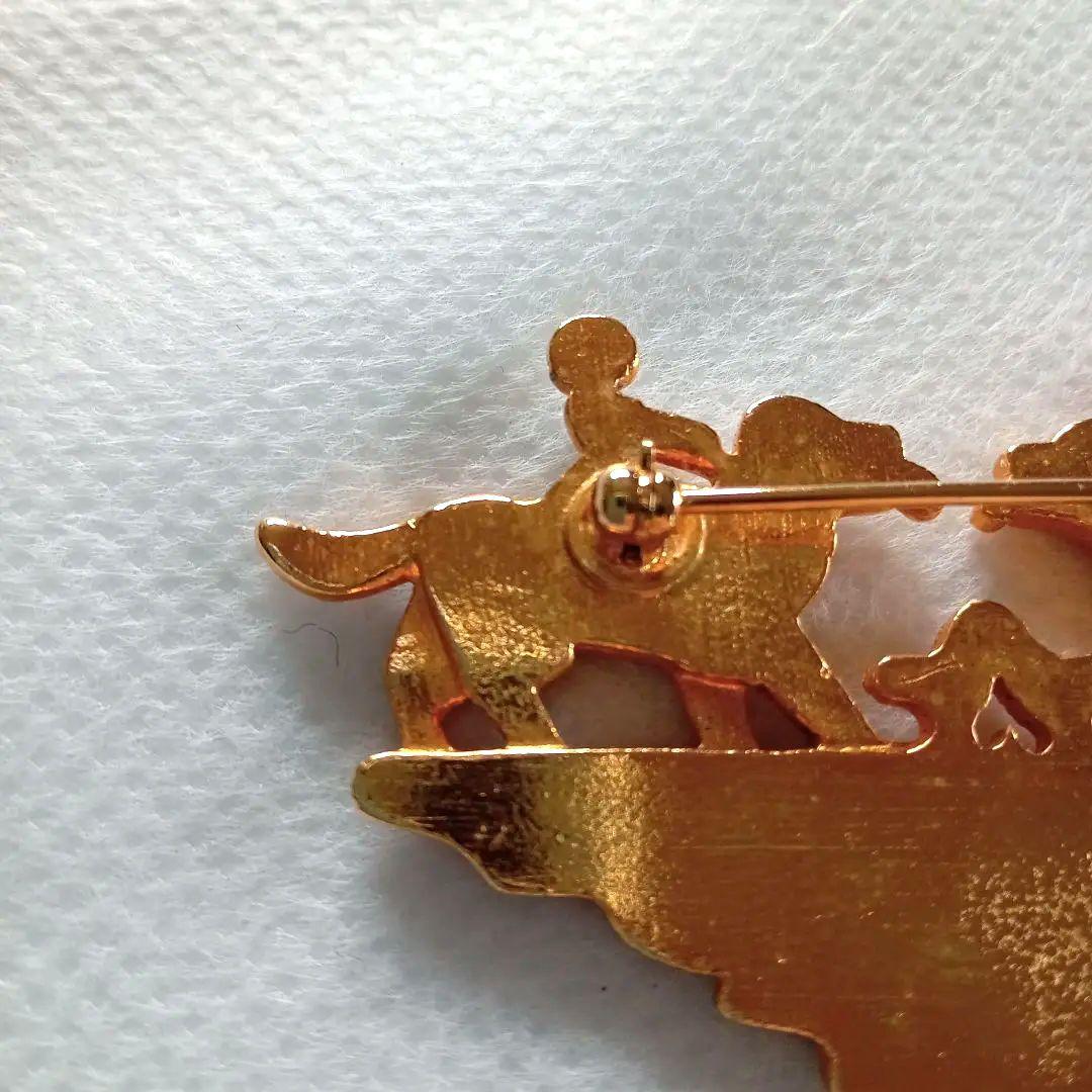 HERMES ピンブローチ 少女と犬 七宝焼き ヴィンテージ - メルカリ