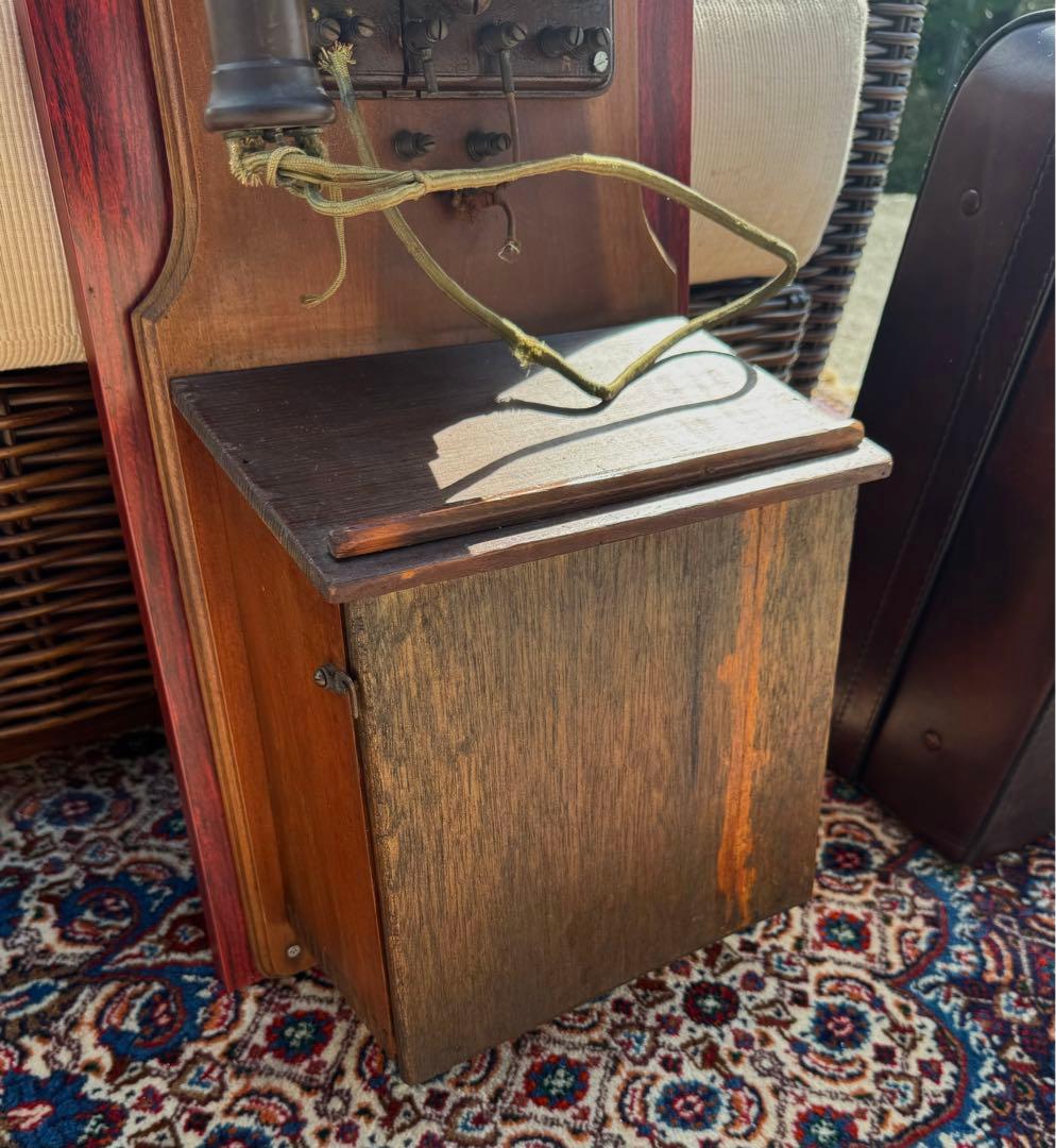 昭和4年製アンティーク電話機 レトロインテリア 木製壁掛け式の通販は