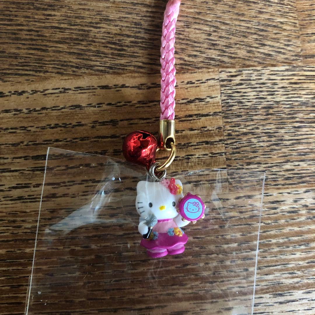 ハローキティ KITTY BIGECHO 限定 カラオケ 根付 ストラップハロー