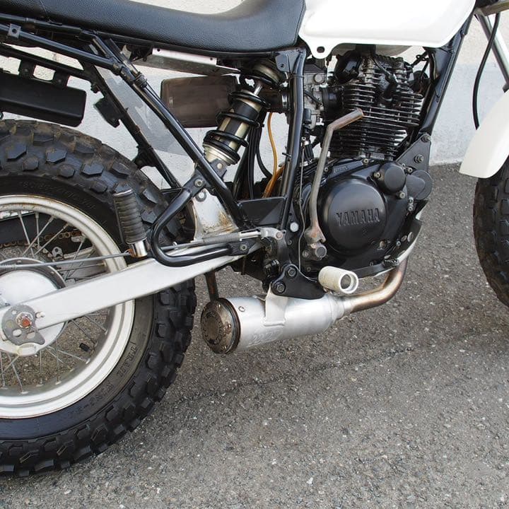 JxIxA様専用 TW200 スーパートラップマフラー 実動車 書類有 - メルカリ