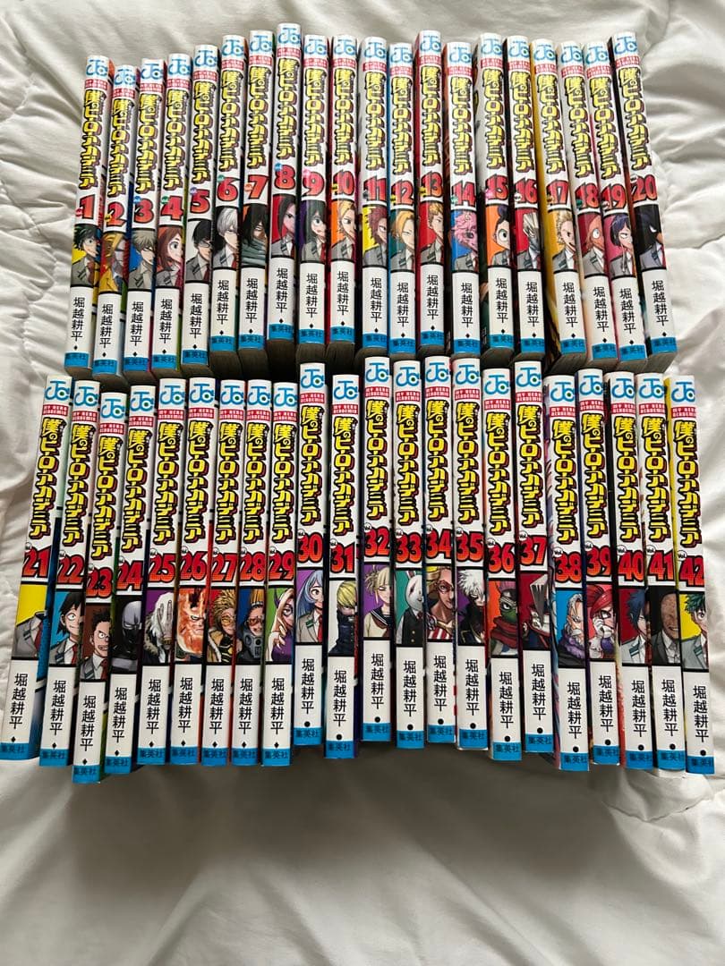 僕のヒーローアカデミア 1~42巻 全巻 ヒロアカ』最終42巻の表紙公開。イラストは第1巻の構図をイメージ