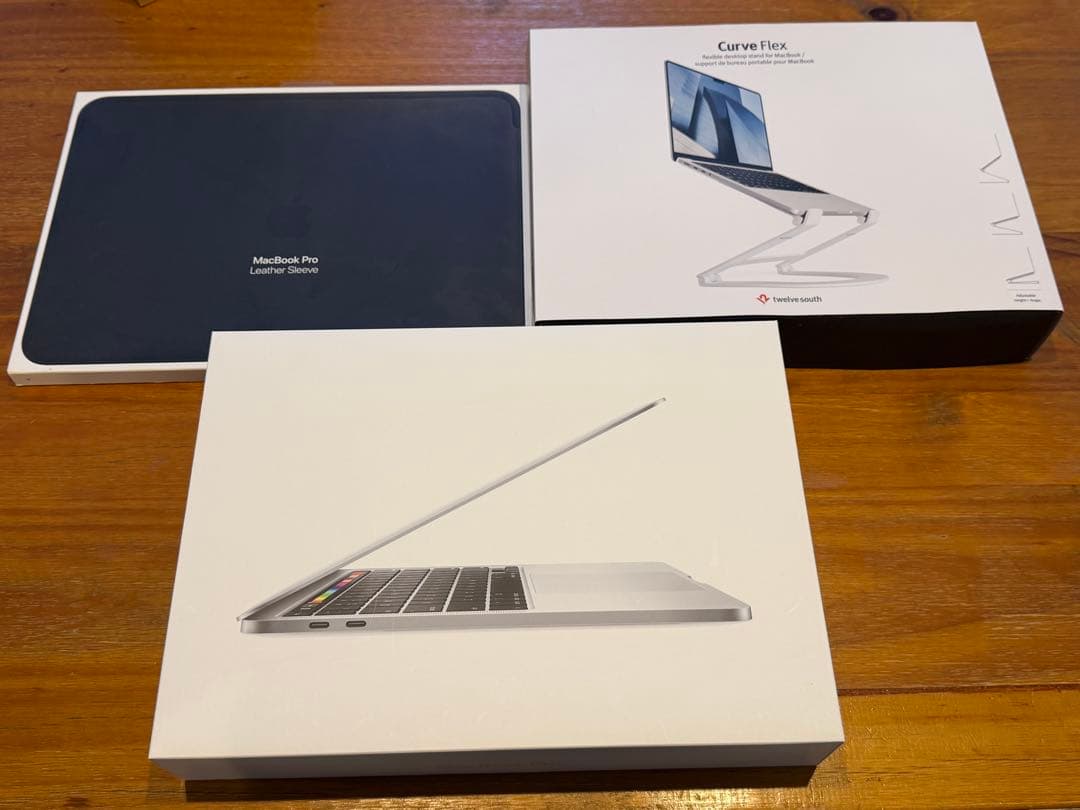 MacBook本体 Apple MacBook Pro2020 32GB 4TB SSD Amazon.co.jp: 【整備済み品】 Apple MacBook Pro 2020, Thunderbolt