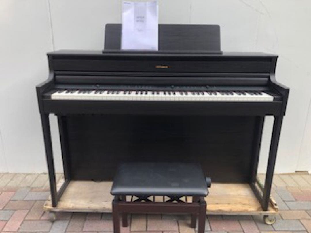現行モデル 2024年製 Roland HP704 2024年製 現行モデル】Roland HP704 電子ピアノ | 本格派のタッチと響き