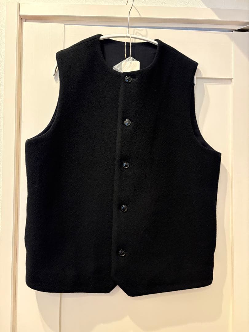 《nest Robe CONFECT》ウールモッサークルーネックベスト ブラック