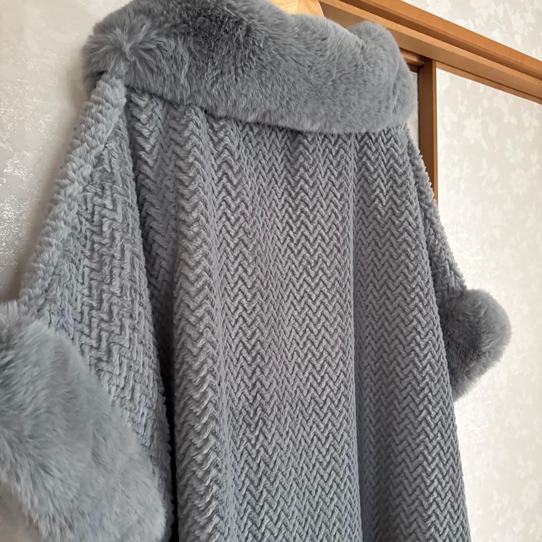 ISHIKAWA-LABO（イシカワラボ）ファー付きポンチョ 【タグ付き