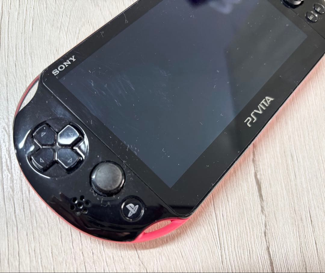 ジャンク】PS Vita PCH-2000 本体 ピンク - メルカリ