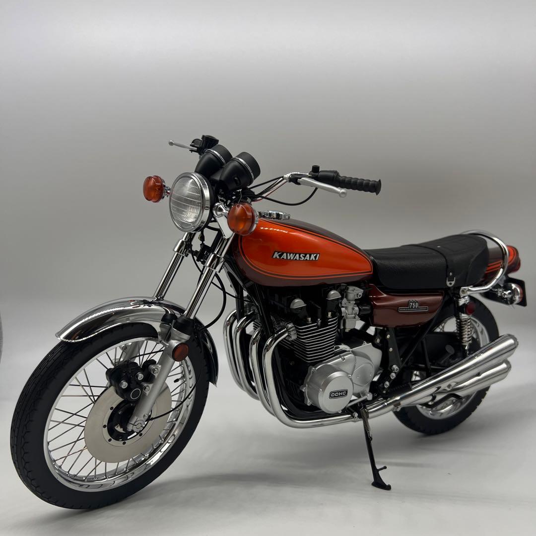 希少 AUTOart KAWASAKI 750RS Z2 1/6 バイクミニカー Amazon.co.jp: 希少AUTOart オートアート 1/6 KAWASAKI 750RS Z2希少
