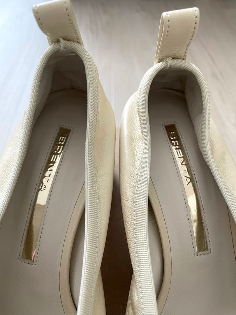 【新品未使用】BRENTA ポインテッドパンプス 23.5cm