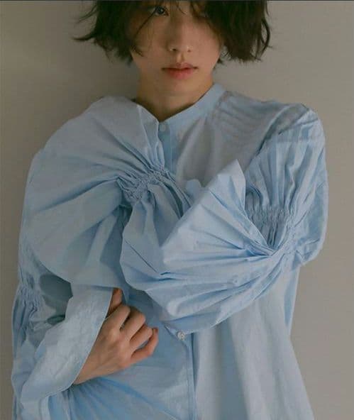 ETRE TOKYOキャンディースリーブタックシャツ - メルカリ