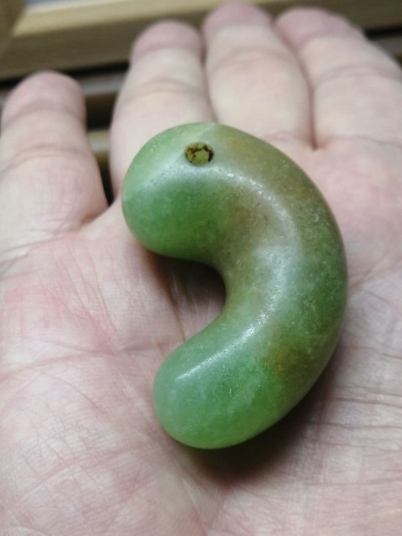 ★古墳期『糸魚川翡翠勾玉』出土品。5.0cm【超琅玕翡翠】最高峰の巨大勾玉です。