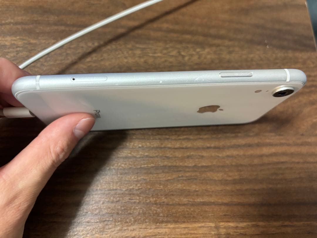 ジャンク品】Apple iPhone XR ホワイト 本体 128G - メルカリ