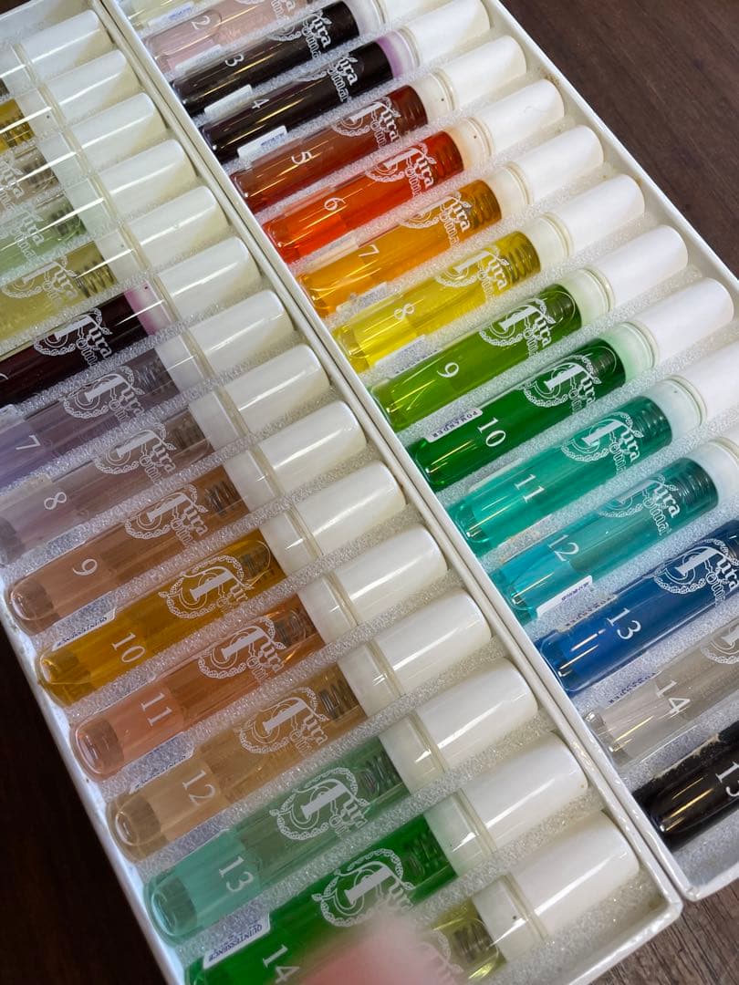 オーラソーマ】ポマンダー（15本） & クイントエッセンス（15本）セット