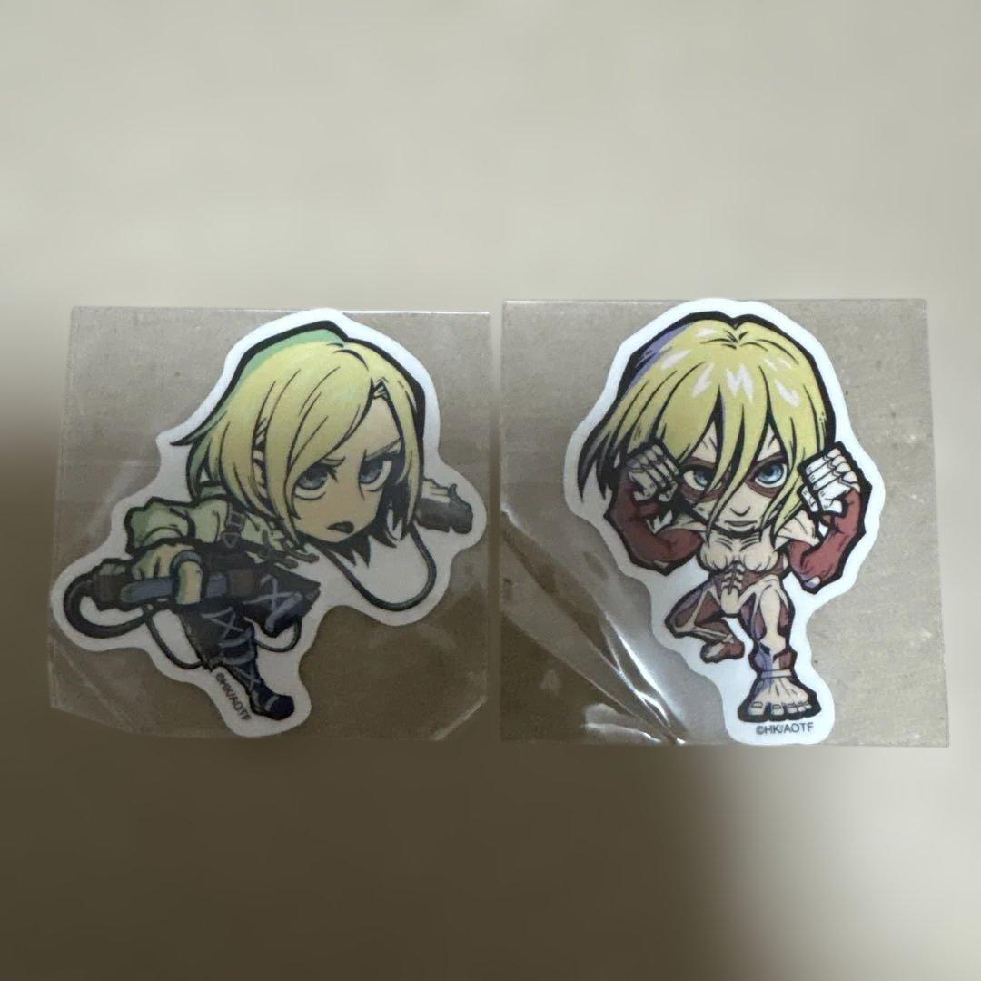 進撃の巨人 E-DINER イーディス ダイカットステッカー アニ&女型の巨人