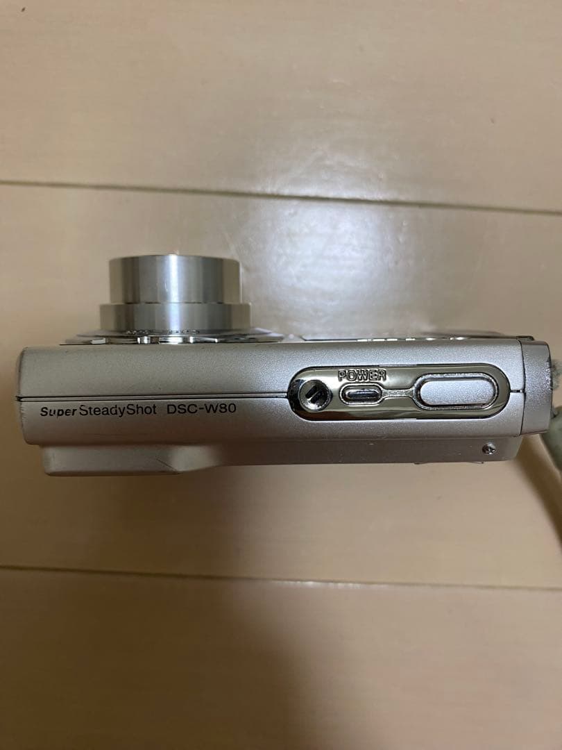 Sony Cyber-shot 7.2MP コンパクトデジタルカメラ