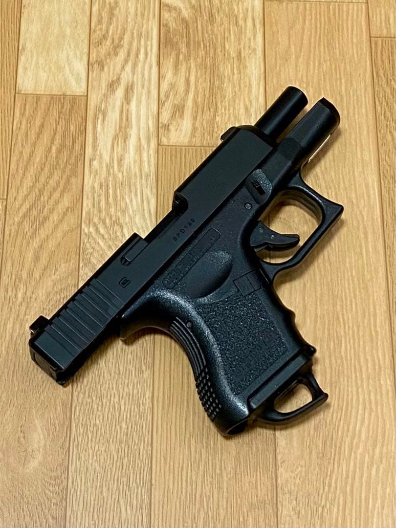 希少 東京マルイ グロック26Glock☆MAGPULタイプ マガジンバンパー付