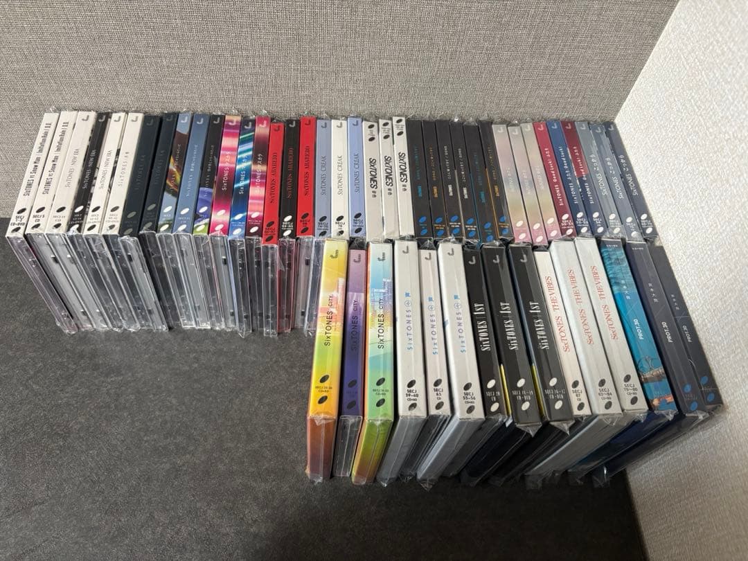 SixTONES CD シングル、アルバム　まとめ売り　53枚 SixTONES CDシングル まとめ売り 3形態 アルバム 声 - メルカリ