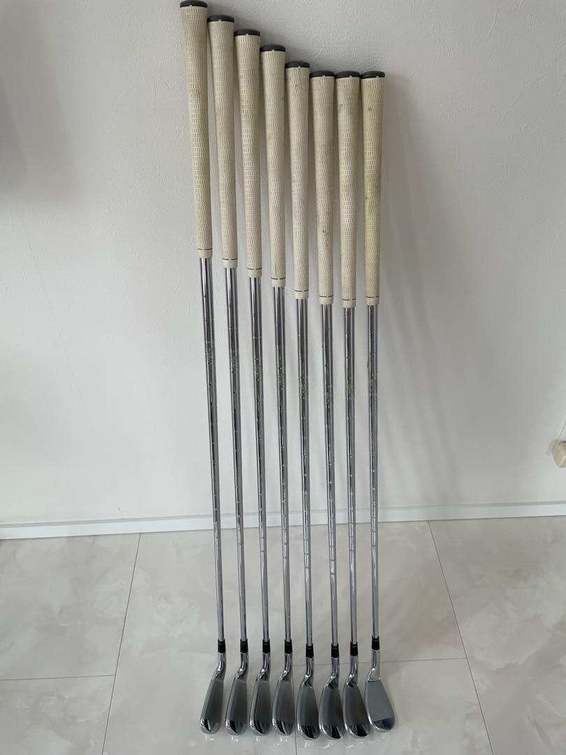 テーラーメイド R11 アイアンセット8本組(S、A、P〜5番) - メルカリ