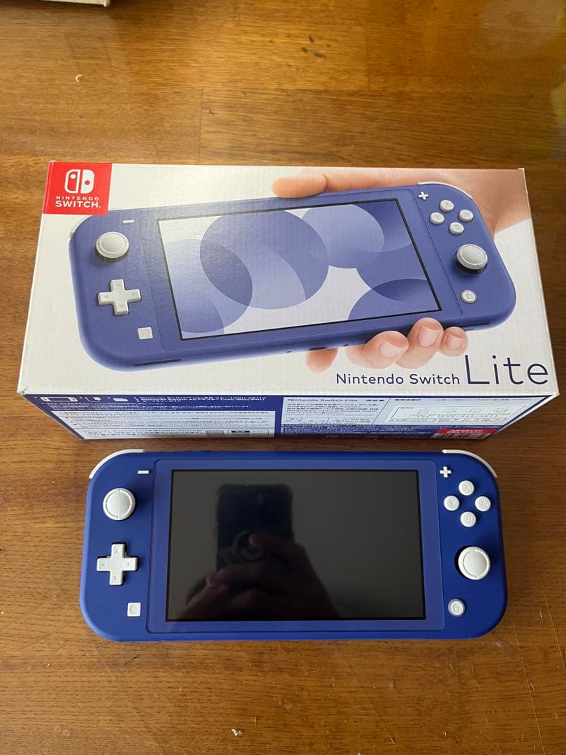【美品】Nintendo Switch Lite ブルー本体と箱付き Nintendo Switch Lite ブルー HDH-S-BBZAA 任天堂 Switch本体 ※量販