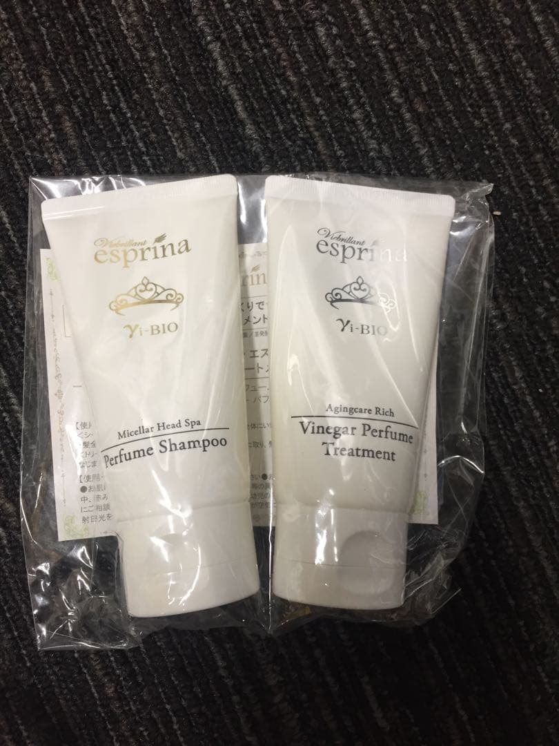 エスプリーナ シャンプー&トリートメント本体+大容量レフィル チューブ7点