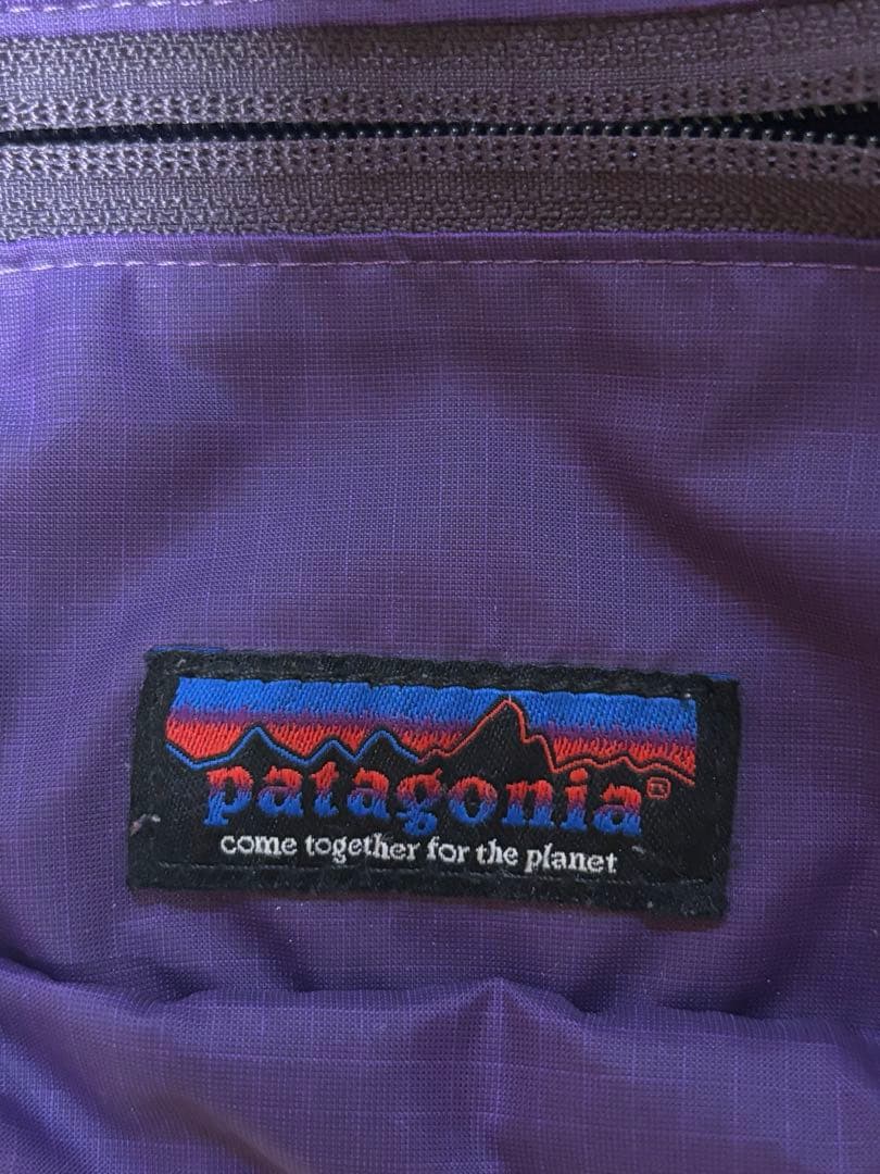 《限定品》Patagonia パタゴニア　ブラックホールミニヒップパック　紫