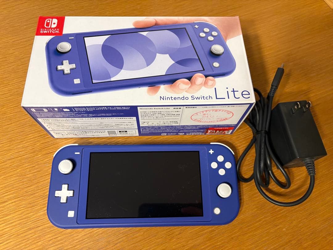 Nintendo Switch Lite ブルー ポケモン スカーレットセット Nintendo Switch Lite Blue with Pokemon Legends: Z-A Bundle (Region