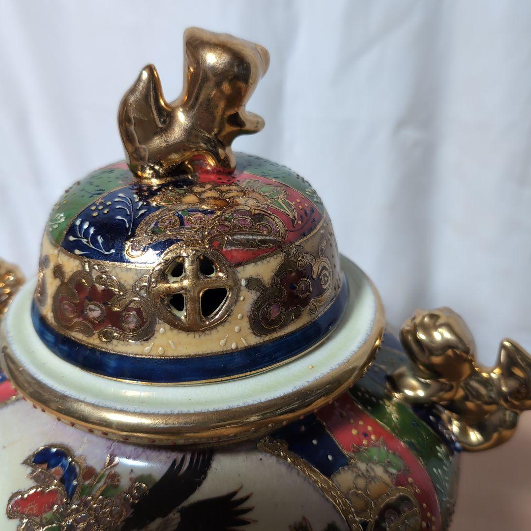 陶器製 香炉 鶴と花のデザイン陶器製 香炉 鶴と花のデザイン 陶器製